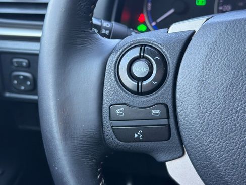 Used 2016 Lexus CT 200h image 29