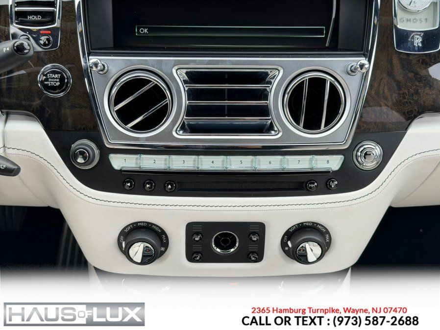 Used 2018 Rolls-Royce Ghost RWD image 38