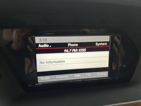 Used 2015 Mercedes-Benz GLK 350 2WD image 17
