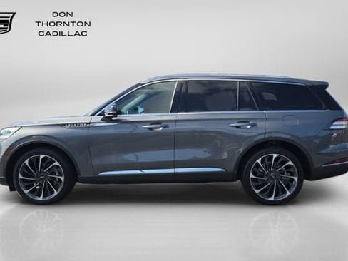 Used 2023 Lincoln Aviator Reserve w/ Equipment Group 201A AWD/4WD image 2