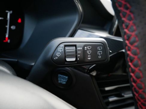 Certified 2025 Ford Escape ST-Line AWD/4WD image 21