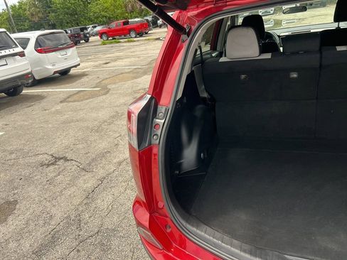 Used 2016 Toyota RAV4 XLE image 28