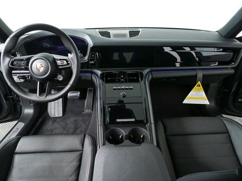 New 2026 Porsche Panamera 4 image 19