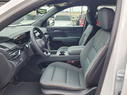 New 2026 GMC Acadia AT4 image 16