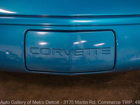 Used 1994 Chevrolet Corvette Coupe RWD image 40