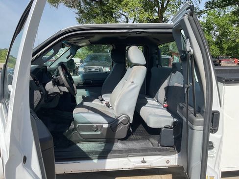 Used 2015 Ford F250 XL w/ Power Equipment Group RWD image 12