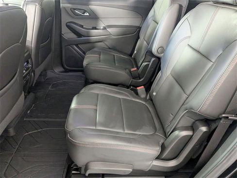 Certified 2023 Chevrolet Traverse RS w/ LPO, Floor Liner Package image 27