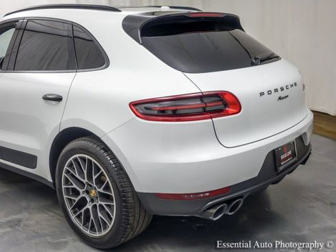 Used 2018 Porsche Macan Sport Edition AWD/4WD image 9