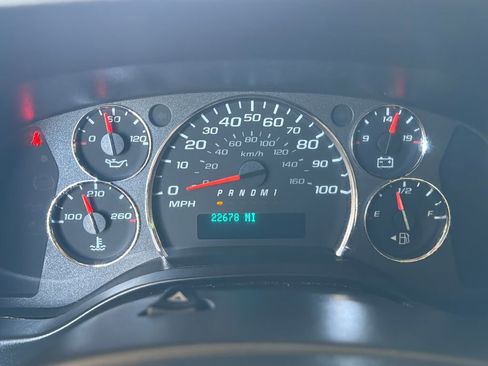 Used 2022 GMC Savana 2500 w/ Driver Convenience Package image 20