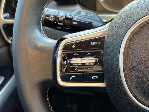 Used 2022 Kia Sorento SX image 25