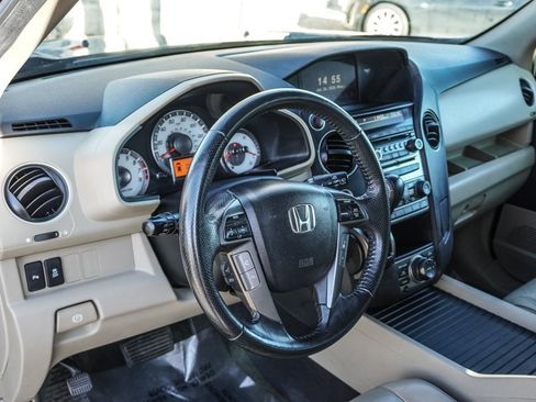 Used 2014 Honda Pilot Touring image 28