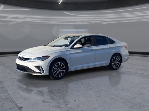 New 2026 Volkswagen Jetta SE image 3