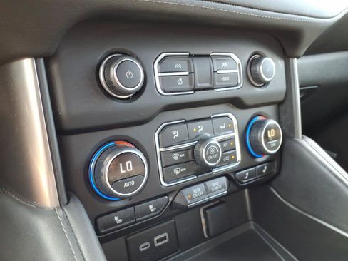 Used 2024 Chevrolet Tahoe LT AWD/4WD image 22