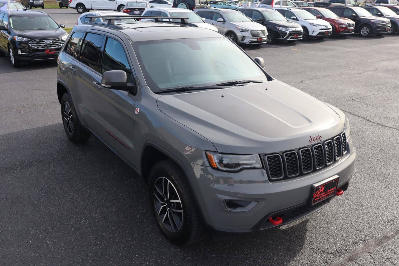 Used 2021 Jeep Grand Cherokee Trailhawk w/ Trailhawk Luxury Group AWD/4WD image 12