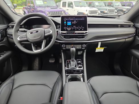 New 2026 Jeep Compass Limited AWD/4WD image 11