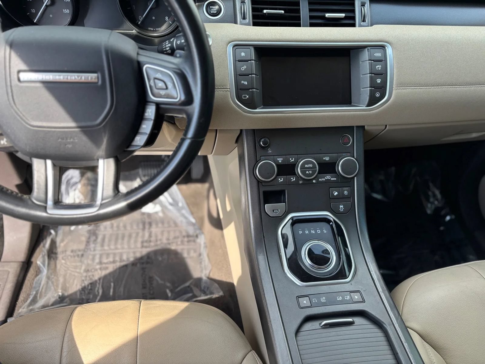 Used 2019 Land Rover Range Rover Evoque SE Premium AWD/4WD image 27