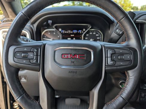 Used 2021 GMC Sierra 2500 AT4 w/ AT4 Premium Plus Package AWD/4WD image 26