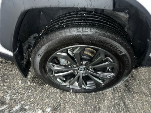 Used 2024 Toyota RAV4 Limited image 23