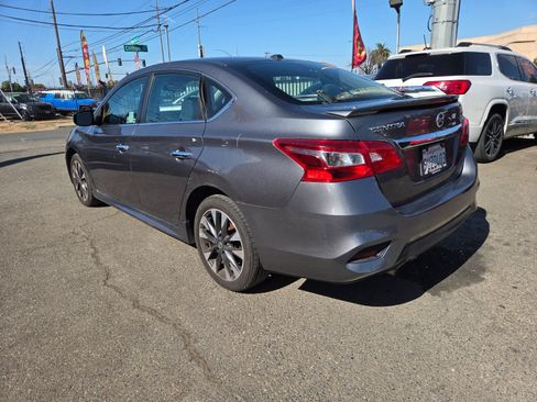 Used 2019 Nissan Sentra SR FWD image 2
