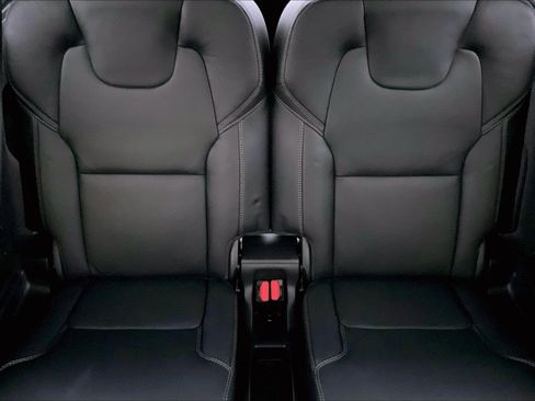 Used 2022 Volvo XC90 T6 Inscription w/ Climate Package image 20