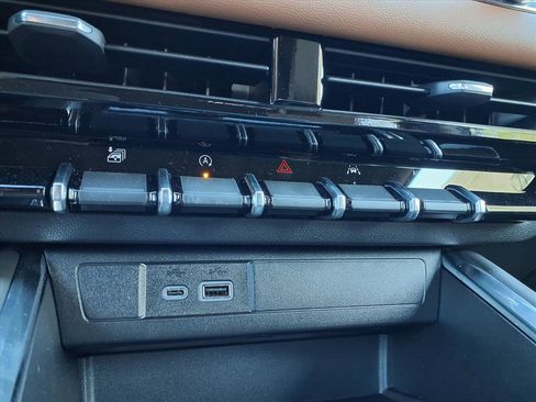 New 2026 GMC Canyon AT4 image 10