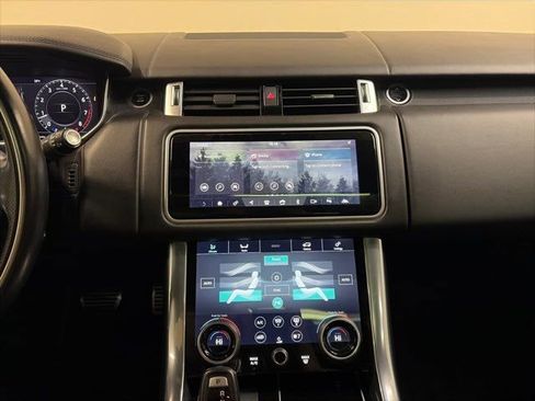 Used 2018 Land Rover Range Rover Sport HSE Dynamic image 22