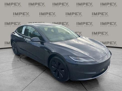 Used 2025 Tesla Model 3 Long Range image 7