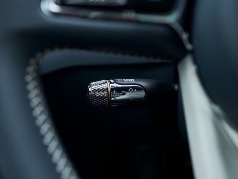 Used 2023 Bentley Continental GT Azure image 50