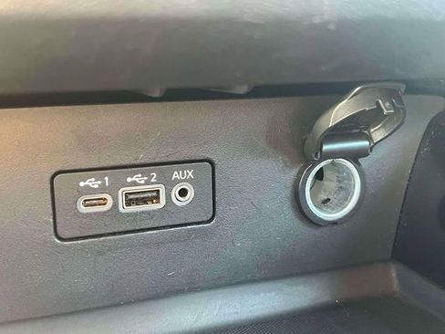 Used 2023 Nissan Altima 2.5 SV FWD image 38