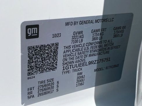 Used 2024 GMC Sierra 1500 AT4 w/ Technology Package AWD/4WD image 34