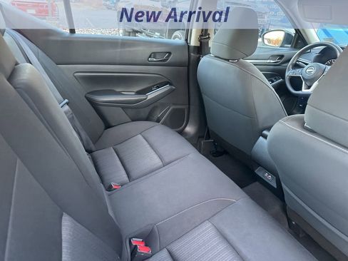 Used 2023 Nissan Altima 2.5 SV image 9