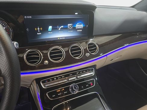 Used 2017 Mercedes-Benz E 300 image 16