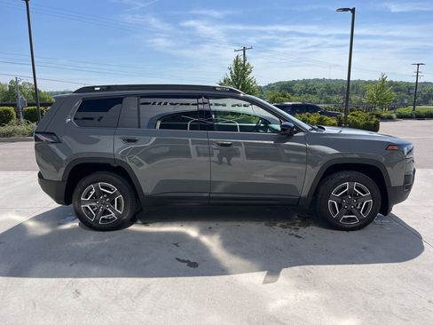 New 2026 Jeep Cherokee Laredo AWD/4WD image 19