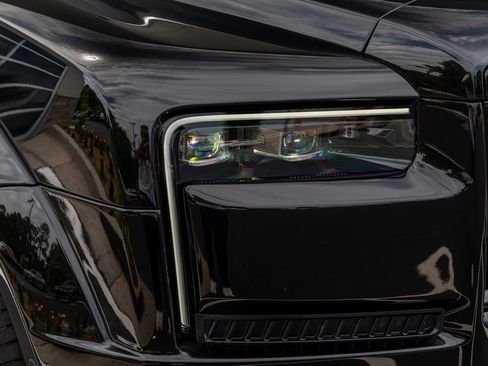 Used 2025 Rolls-Royce Cullinan AWD/4WD image 11