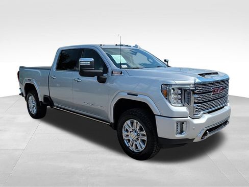 Used 2022 GMC Sierra 3500 Denali w/ Denali Ultimate Package AWD/4WD image 3