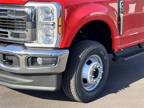 New 2025 Ford F350 XL w/ XL Chrome Package image 6