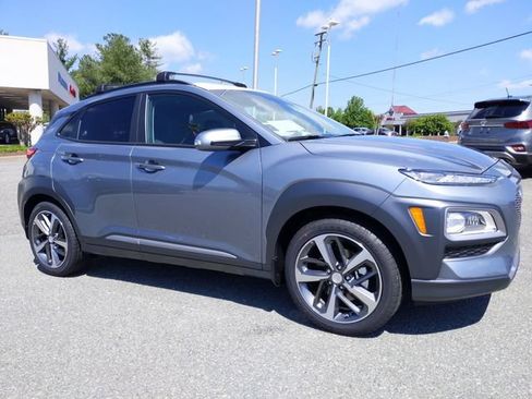 Used 2020 Hyundai Kona Ultimate FWD image 2