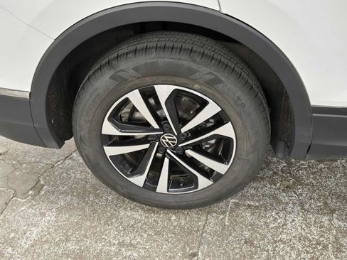 Used 2024 Volkswagen Tiguan S FWD image 9