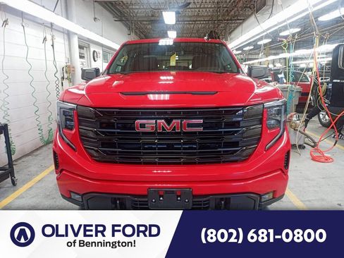 Used 2023 GMC Sierra 1500 Elevation image 1