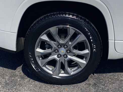 Used 2019 Chevrolet Traverse Premier AWD/4WD image 7