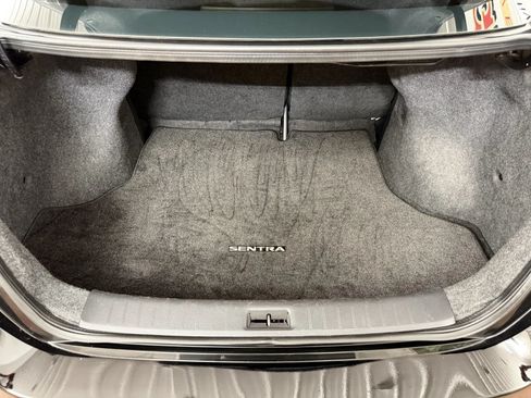 Used 2019 Nissan Sentra SV FWD image 24