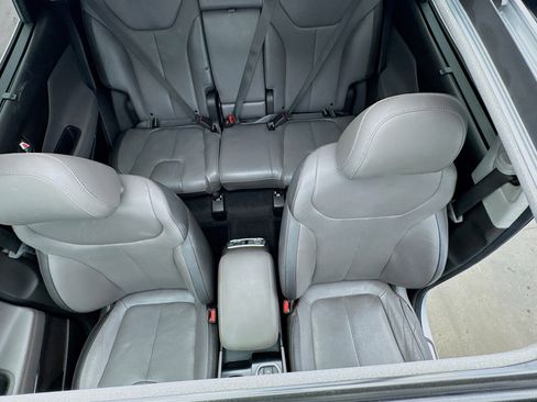 Used 2020 Hyundai Santa Fe Limited image 14