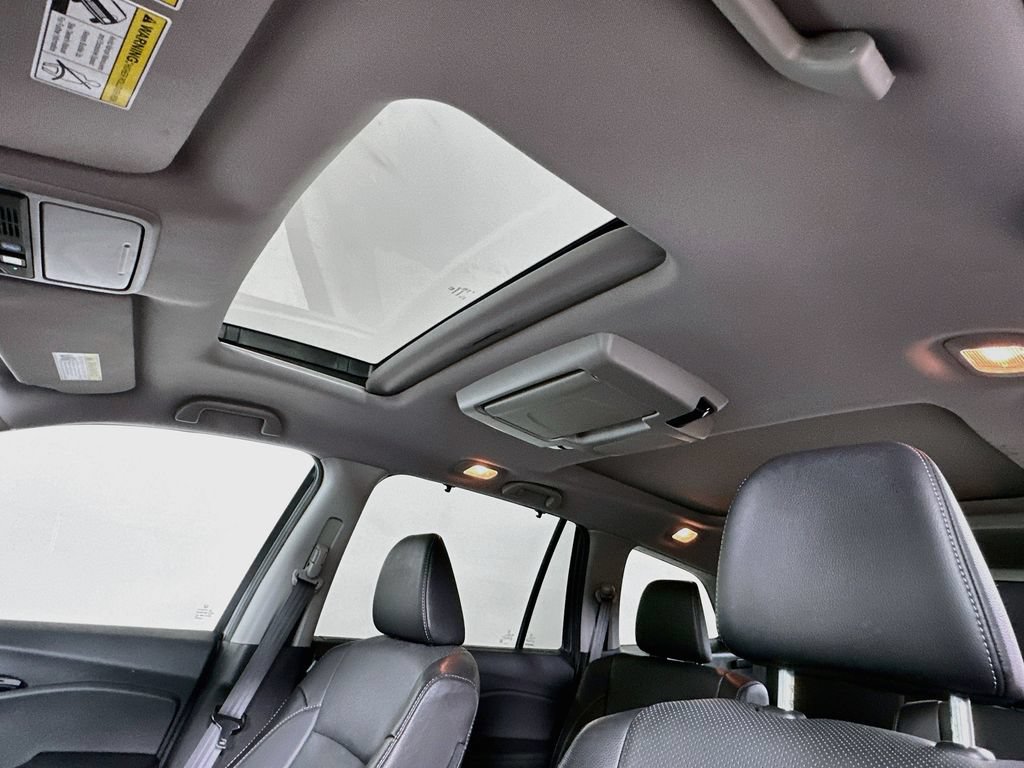 Certified 2022 Honda Pilot Elite image 11