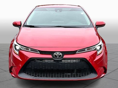 Used 2021 Toyota Corolla LE image 4