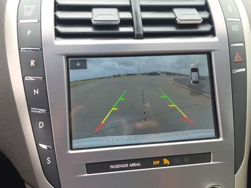 Used 2020 Lincoln MKZ w/ Convenience Package image 20