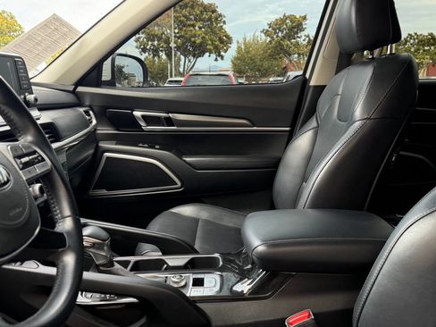 Used 2020 Kia Telluride S FWD image 14