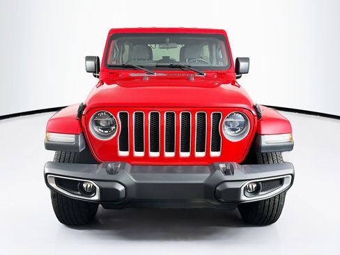 Used 2019 Jeep Wrangler Unlimited Sahara w/ LED Lighting Group image 2