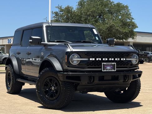Used 2024 Ford Bronco Wildtrak AWD/4WD image 2