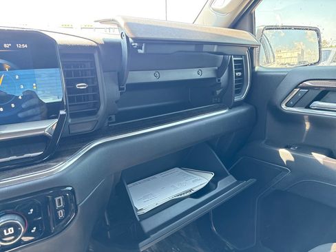 Used 2023 Chevrolet Silverado 1500 LT w/ Z71 Off-Road Package AWD/4WD image 26