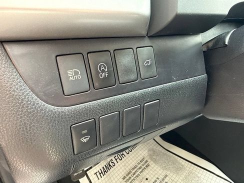 Used 2019 Toyota Highlander XLE AWD/4WD image 22